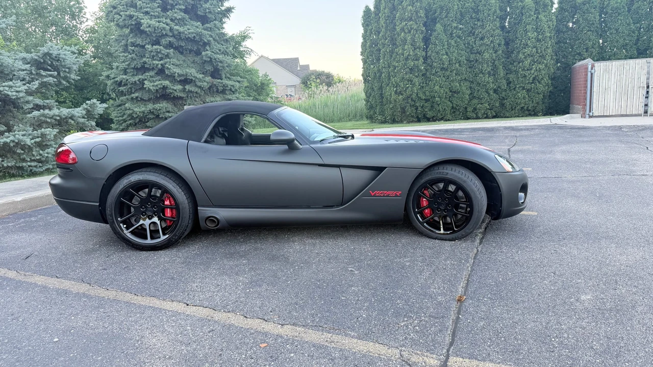 2006 Dodge Viper 3rd Gen - Image 13 of 31