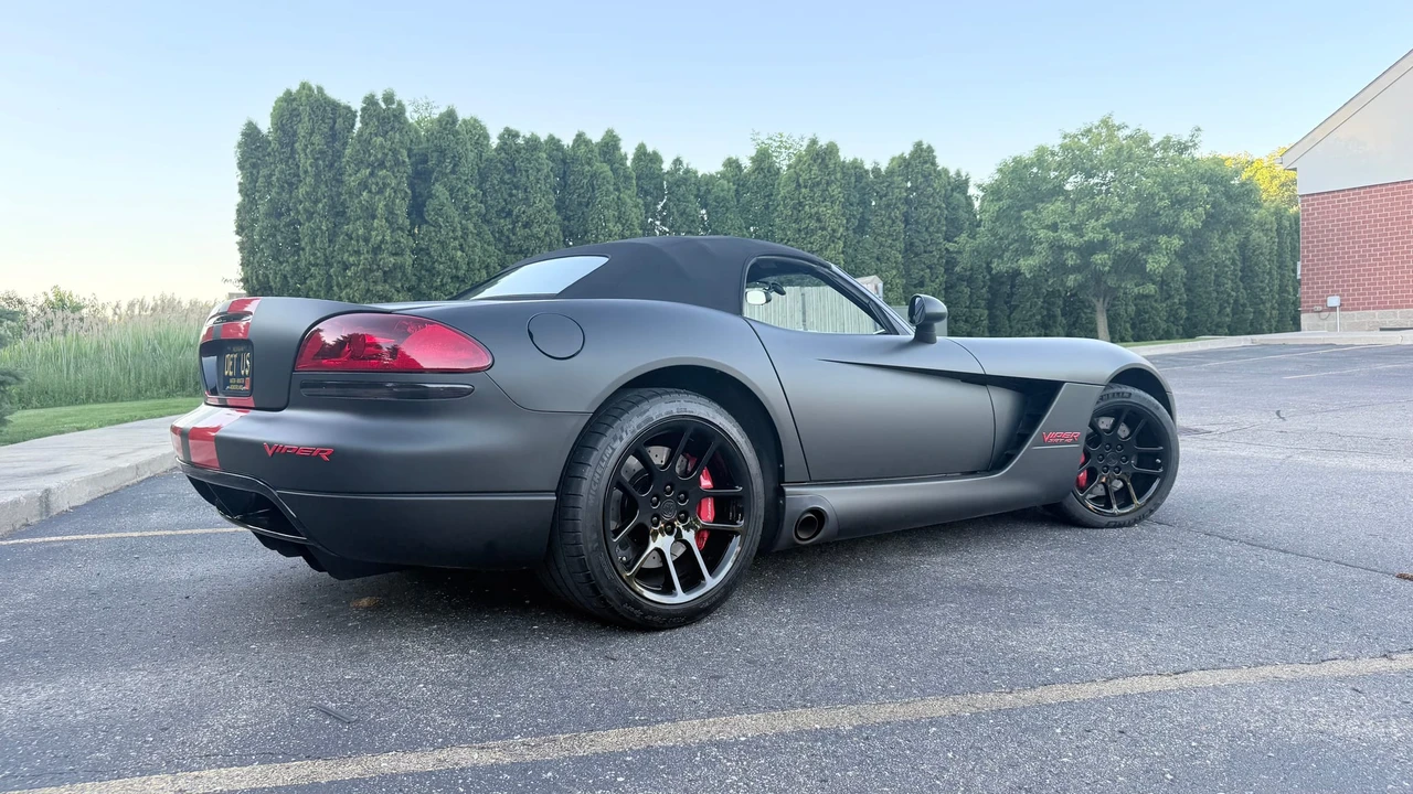 2006 Dodge Viper 3rd Gen - Image 16 of 31