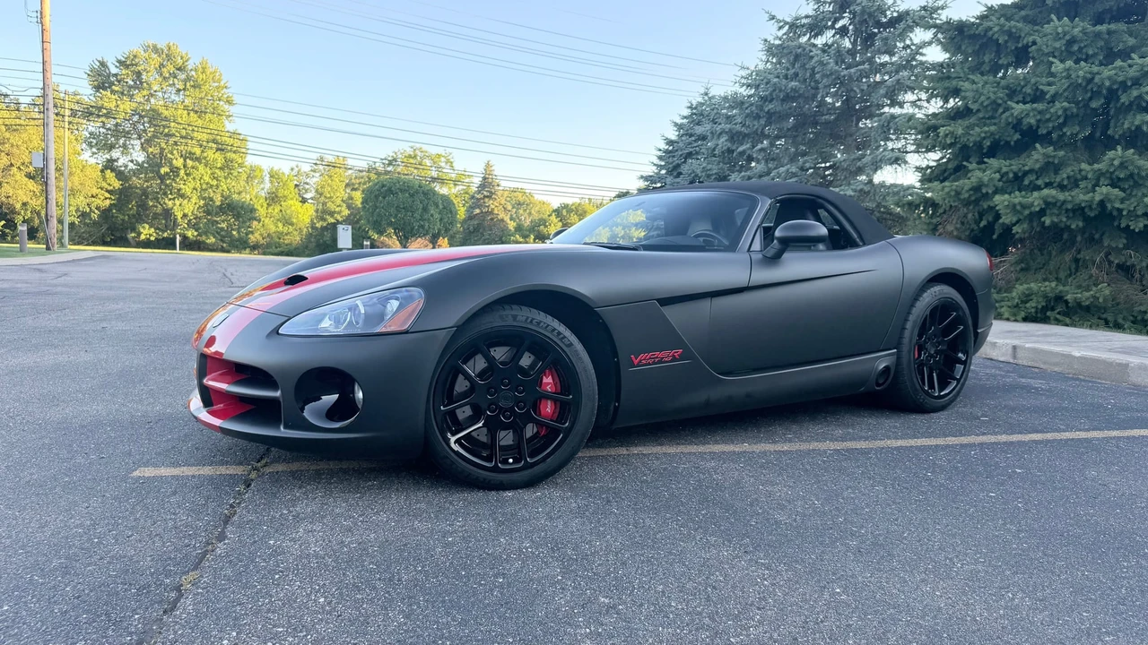 2006 Dodge Viper 3rd Gen - Image 5 of 31