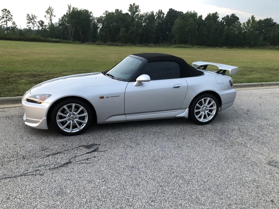 2006 Honda AP2 S2000 - Image 2 of 31