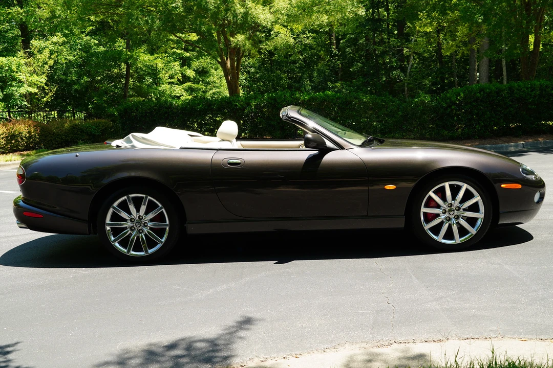 2006 Jaguar X100 XK8 - Image 10 of 31
