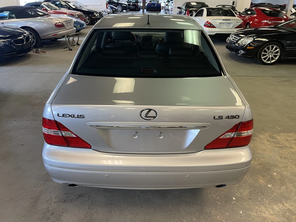 2006 Lexus LS 3rd Gen - Image 17 of 31