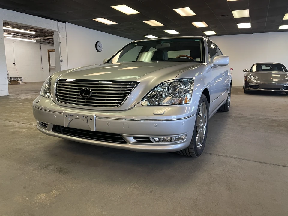 2006 Lexus LS 3rd Gen - Image 3 of 31
