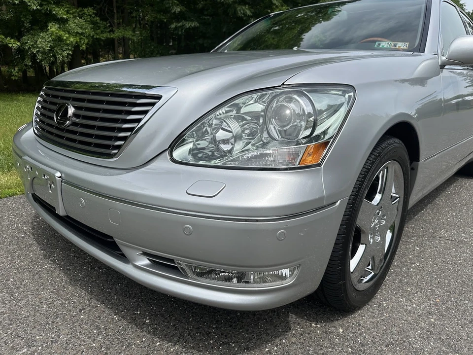 2006 Lexus LS 3rd Gen - Image 19 of 31