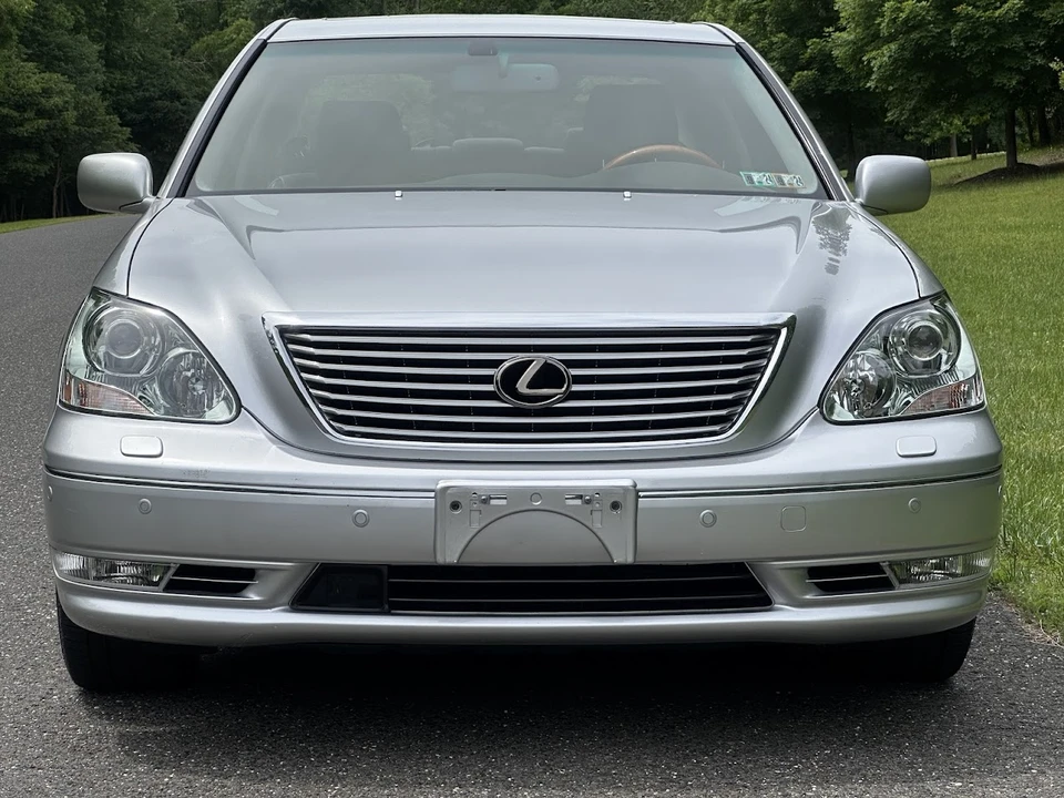 2006 Lexus LS 3rd Gen - Image 17 of 31
