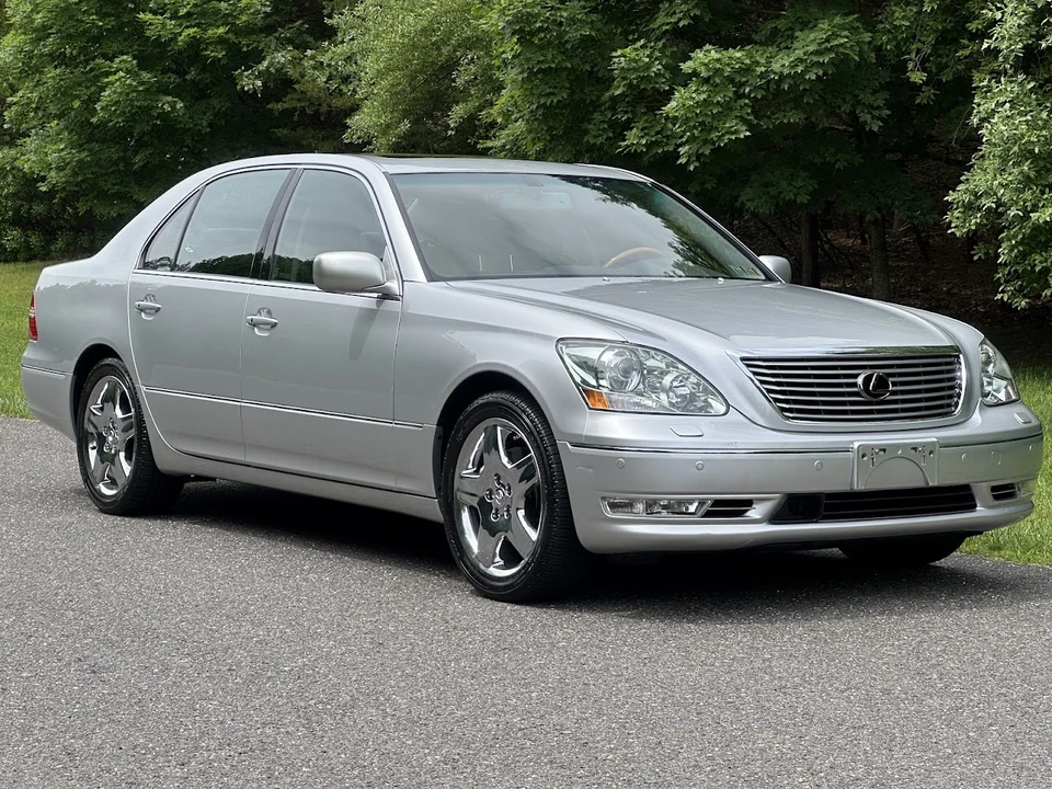 2006 Lexus LS 3rd Gen - Image 8 of 31