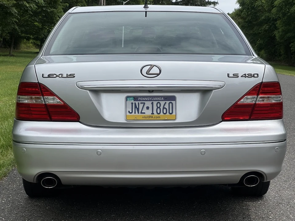 2006 Lexus LS 3rd Gen - Image 26 of 31