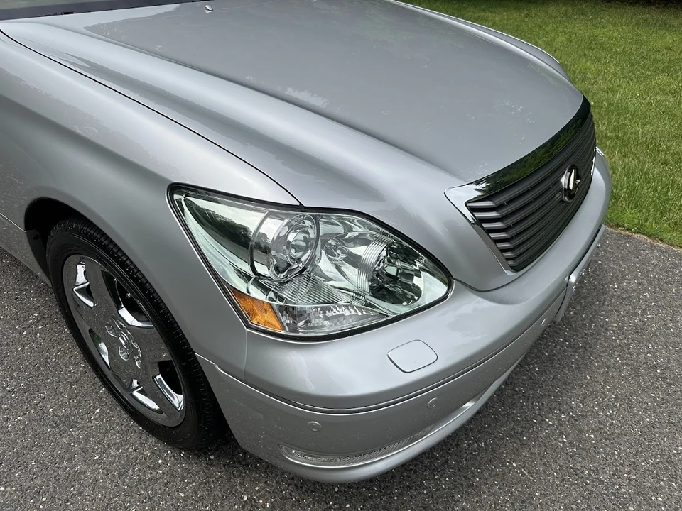 2006 Lexus LS 3rd Gen - Image 24 of 31