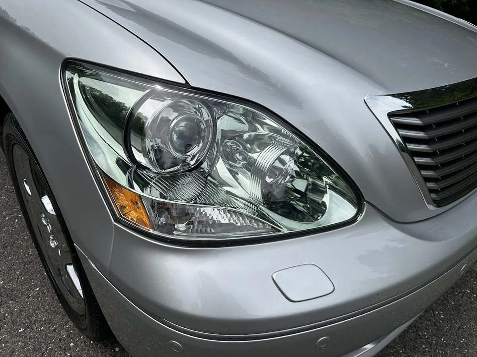 2006 Lexus LS 3rd Gen - Image 22 of 31