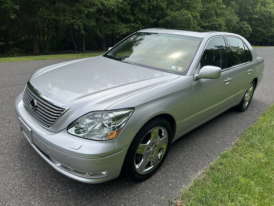 2006 Lexus LS 3rd Gen - Image 5 of 31