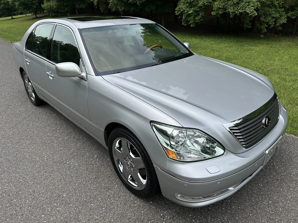 2006 Lexus LS 3rd Gen - Image 7 of 31