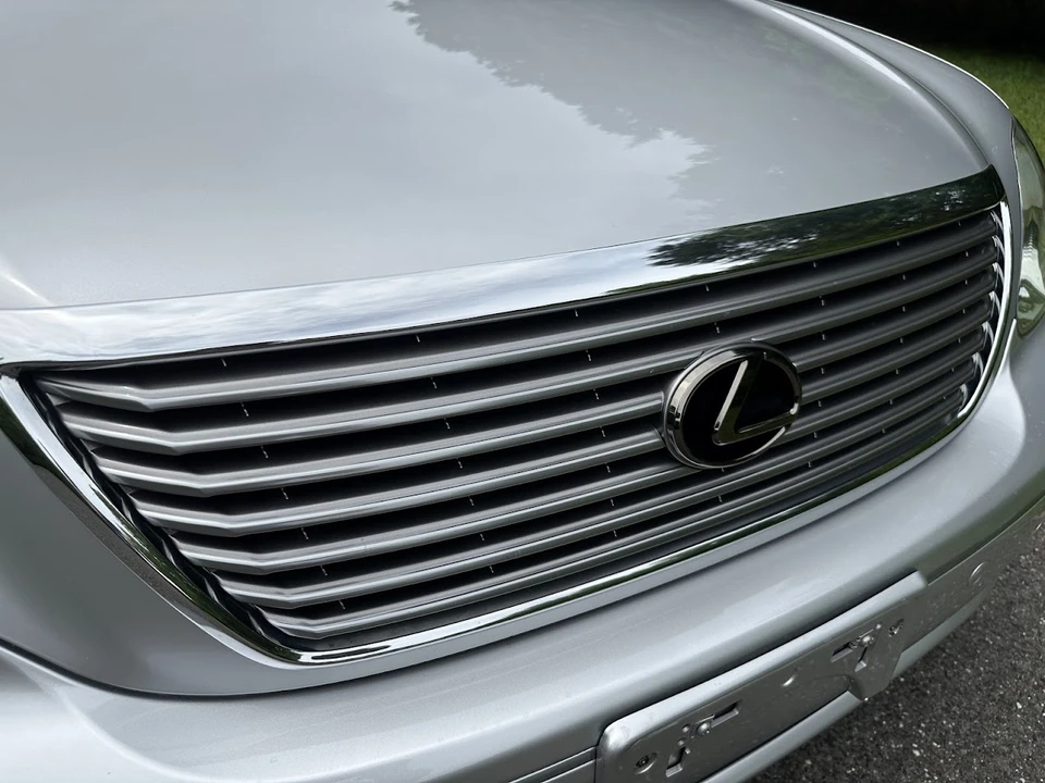 2006 Lexus LS 3rd Gen - Image 20 of 31
