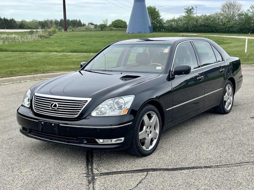 2006 Lexus LS 3rd Gen - Image 10 of 31