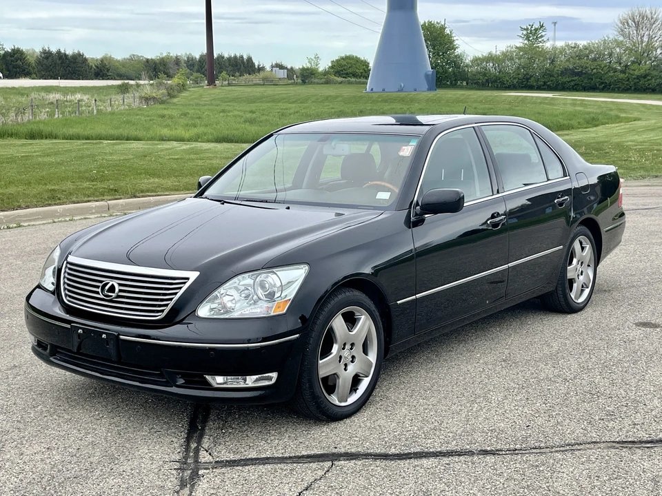 2006 Lexus LS 3rd Gen - Image 9 of 31