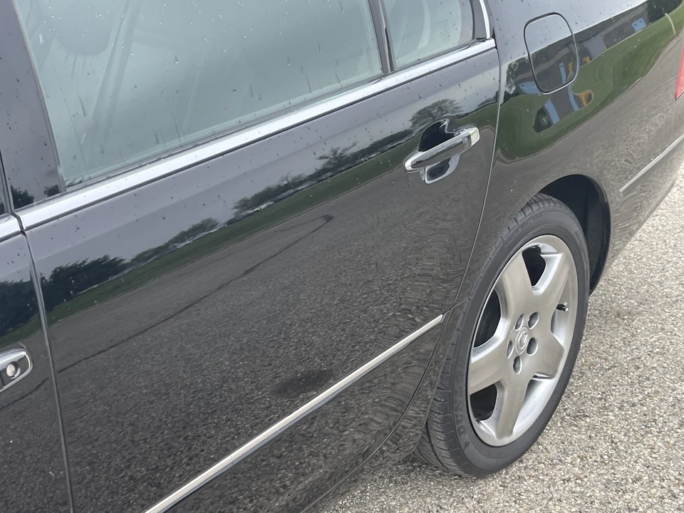 2006 Lexus LS 3rd Gen - Image 28 of 31