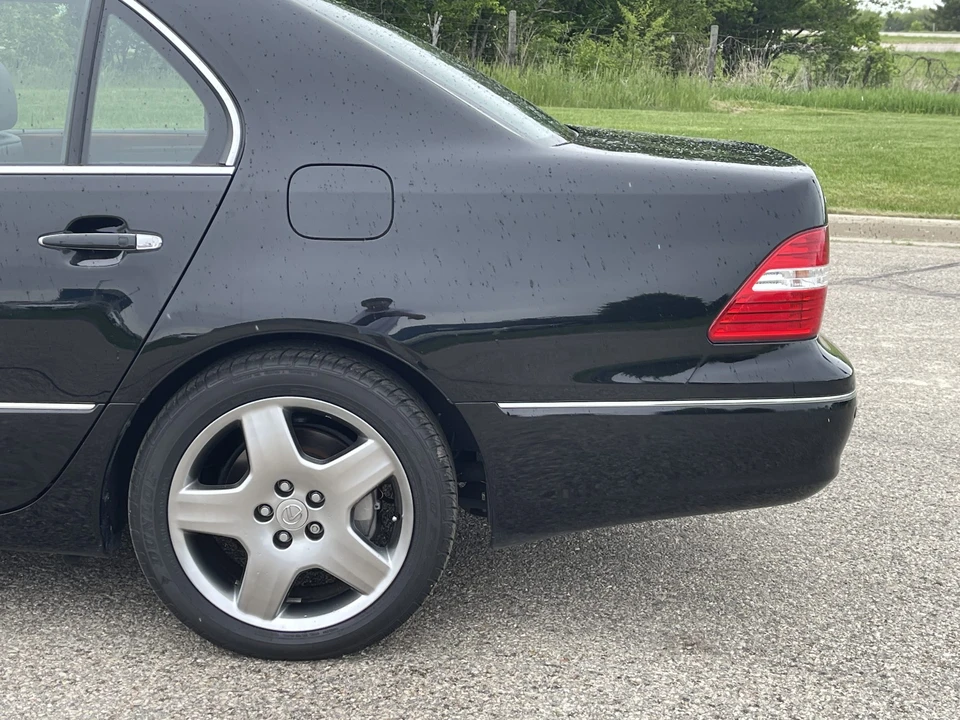 2006 Lexus LS 3rd Gen - Image 31 of 31
