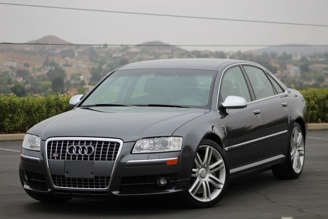 2007 Audi D3 S8 - Image 2 of 31