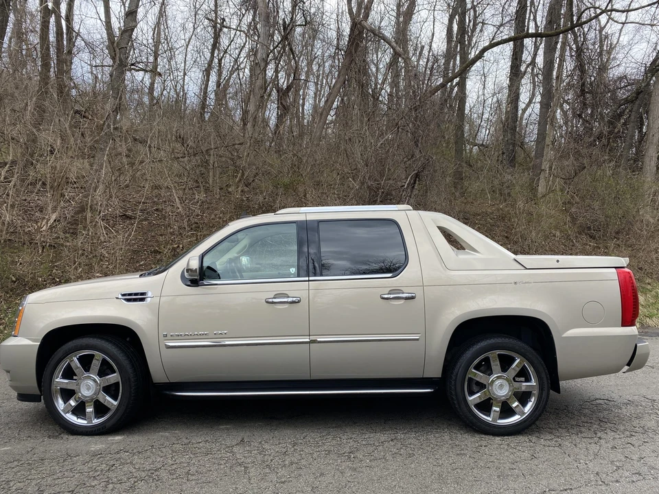 2007 Cadillac Escalade & EXT 3rd Gen - Image 18 of 31