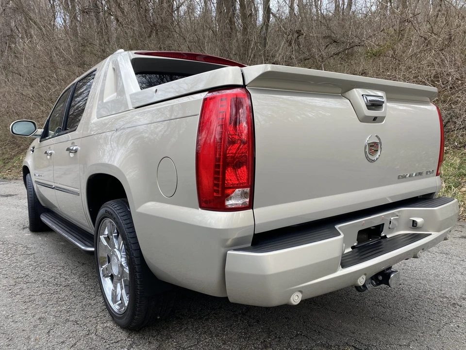 2007 Cadillac Escalade & EXT 3rd Gen - Image 13 of 31