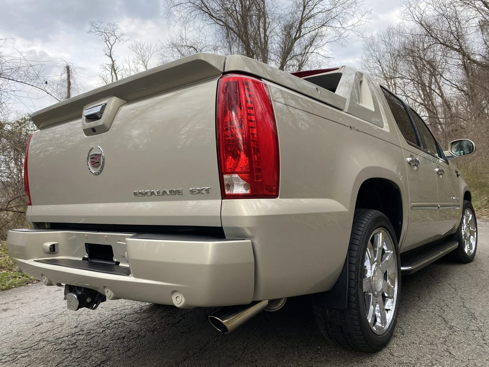 2007 Cadillac Escalade & EXT 3rd Gen - Image 8 of 31