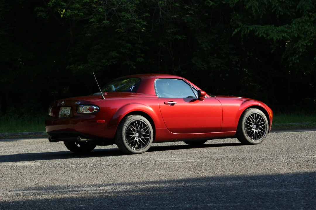 2007 Mazda NC MX-5 Miata - Image 10 of 31