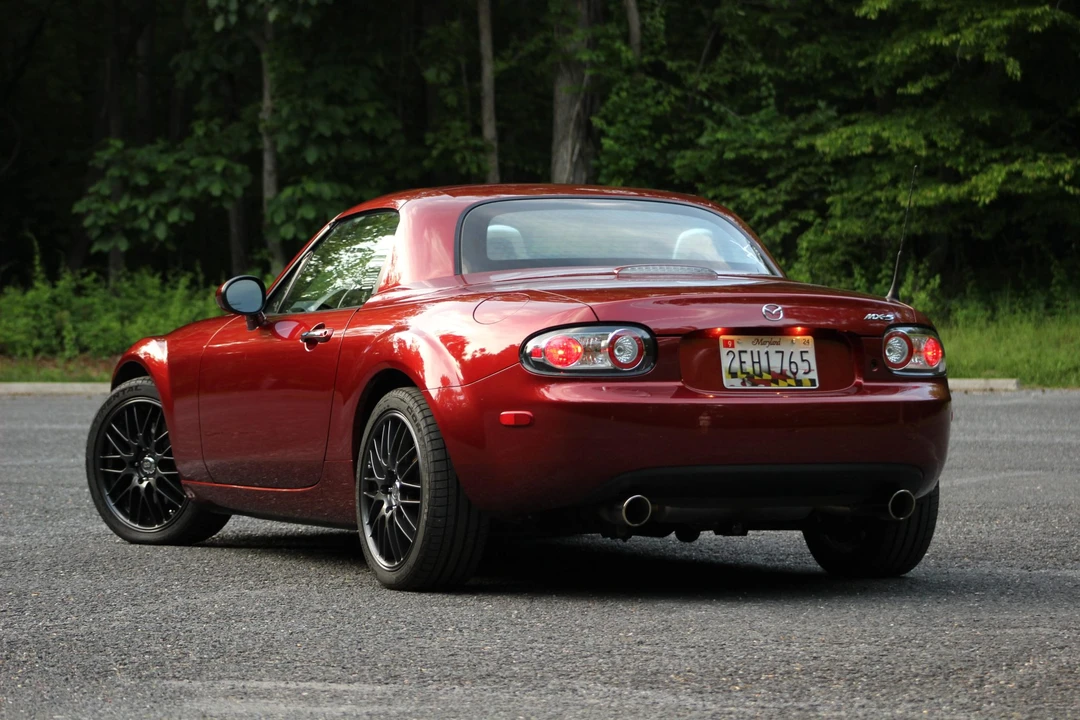 2007 Mazda NC MX-5 Miata - Image 16 of 31