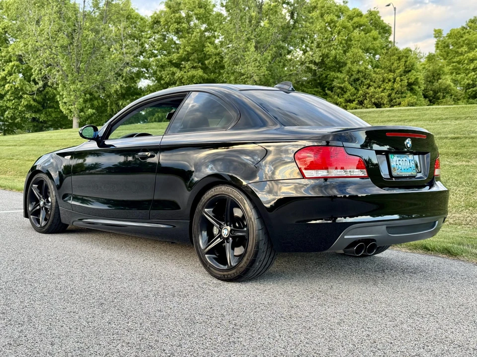 2008 BMW E82 135i & 135is - Image 31 of 31