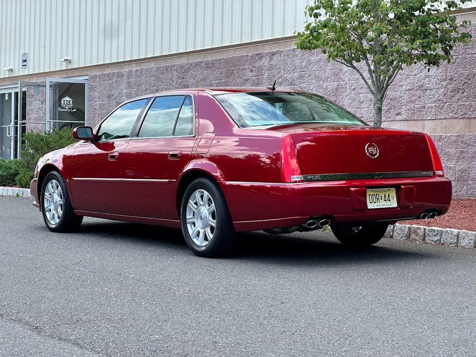 2008 Cadillac DTS - Image 13 of 31