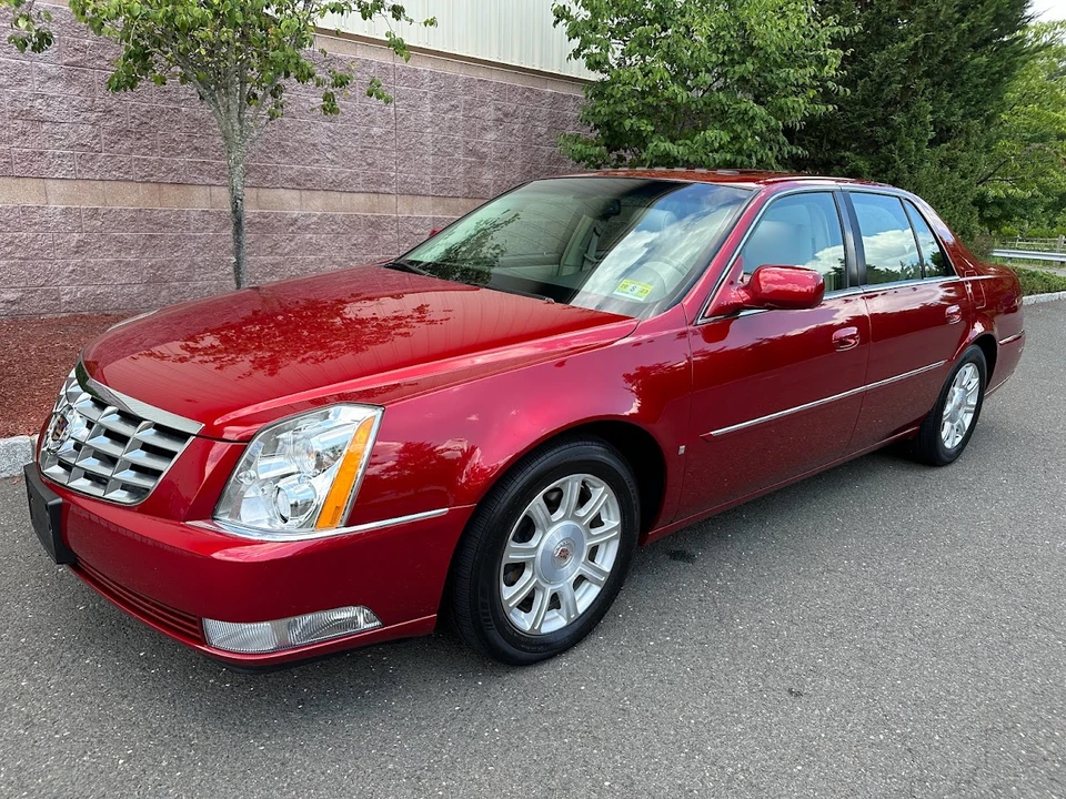 2008 Cadillac DTS - Image 16 of 31