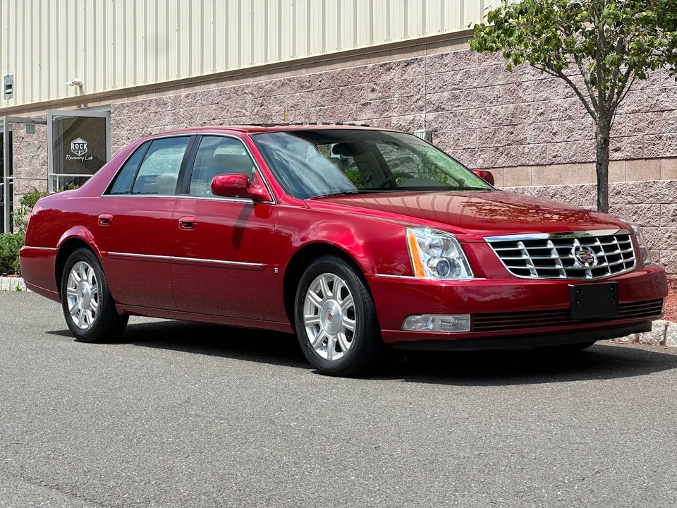 2008 Cadillac DTS - Image 4 of 31