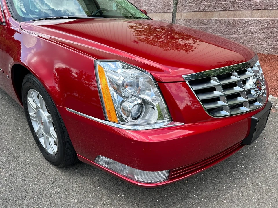 2008 Cadillac DTS - Image 25 of 31
