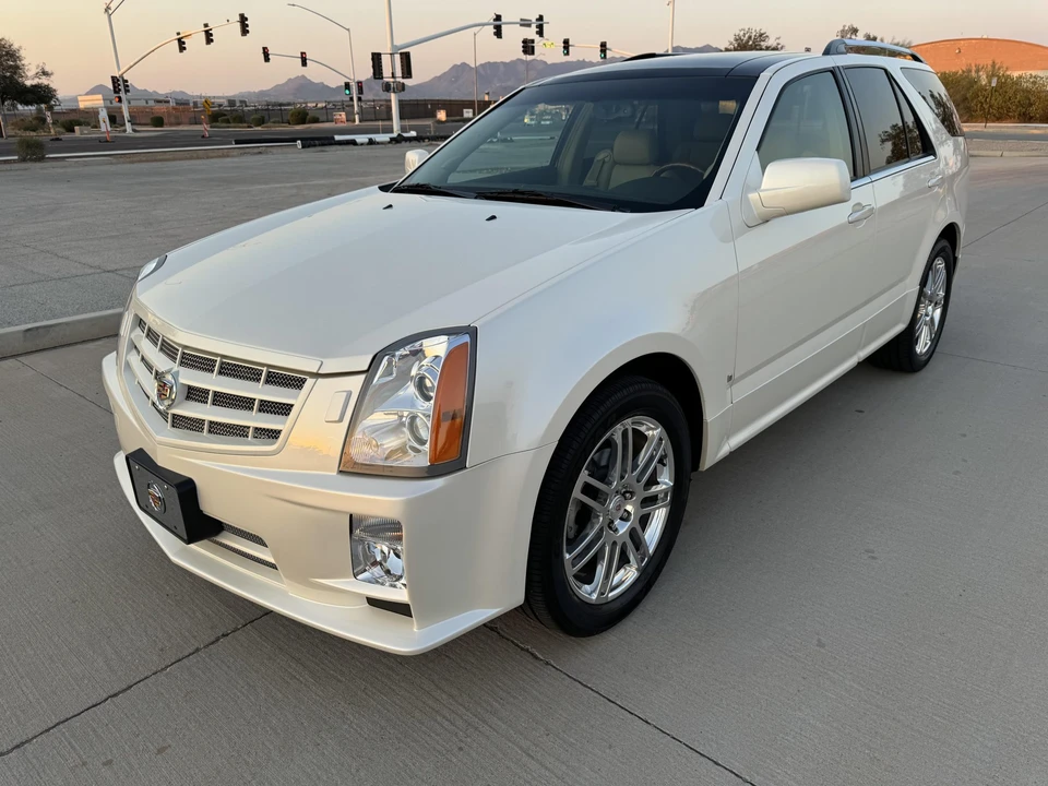2008 Cadillac SRX - Image 9 of 31