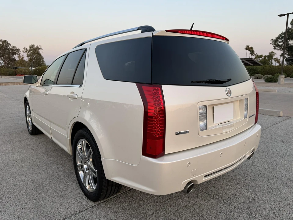 2008 Cadillac SRX - Image 26 of 31