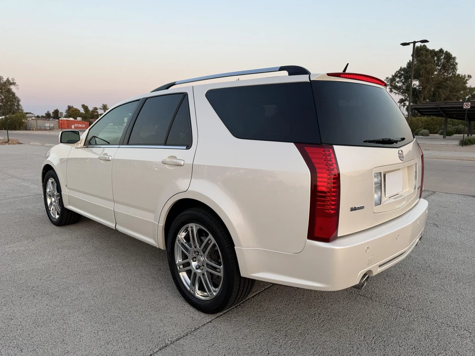2008 Cadillac SRX - Image 22 of 31