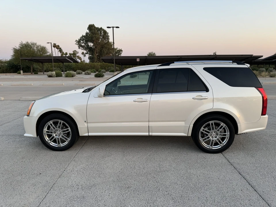2008 Cadillac SRX - Image 15 of 31