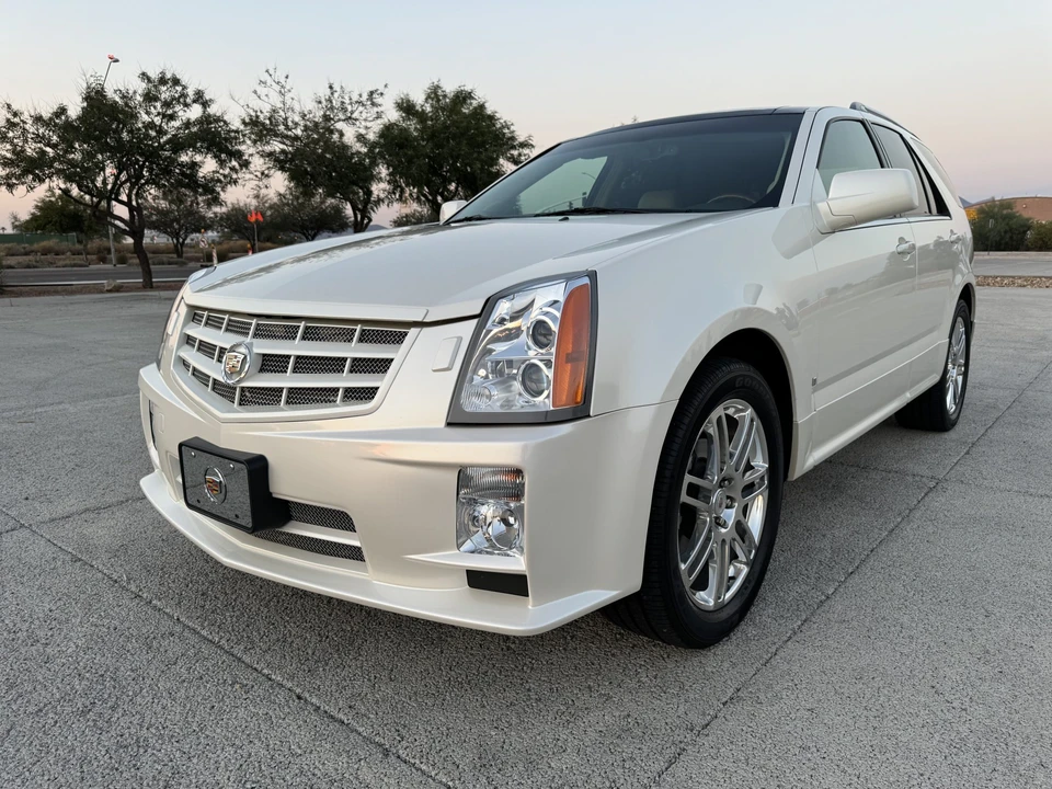 2008 Cadillac SRX - Image 3 of 31