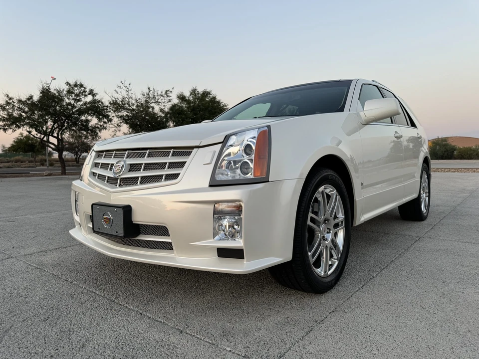 2008 Cadillac SRX - Image 4 of 31