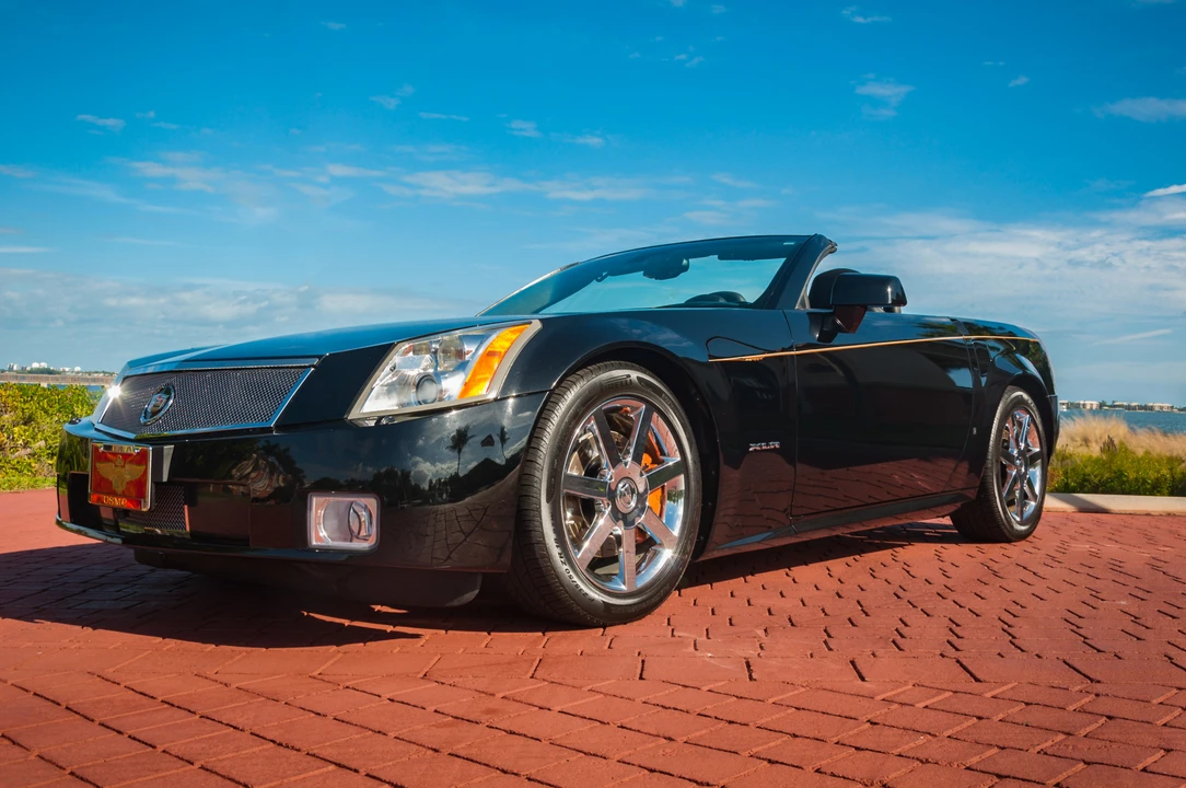 2008 Cadillac XLR - Image 5 of 31