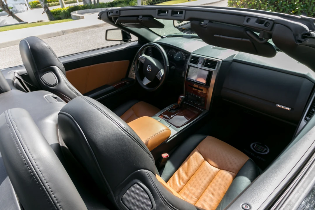 2008 Cadillac XLR - Image 29 of 31