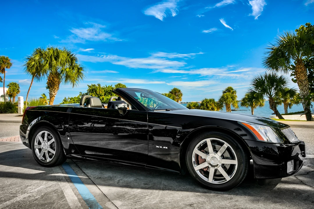 2008 Cadillac XLR - Image 12 of 31