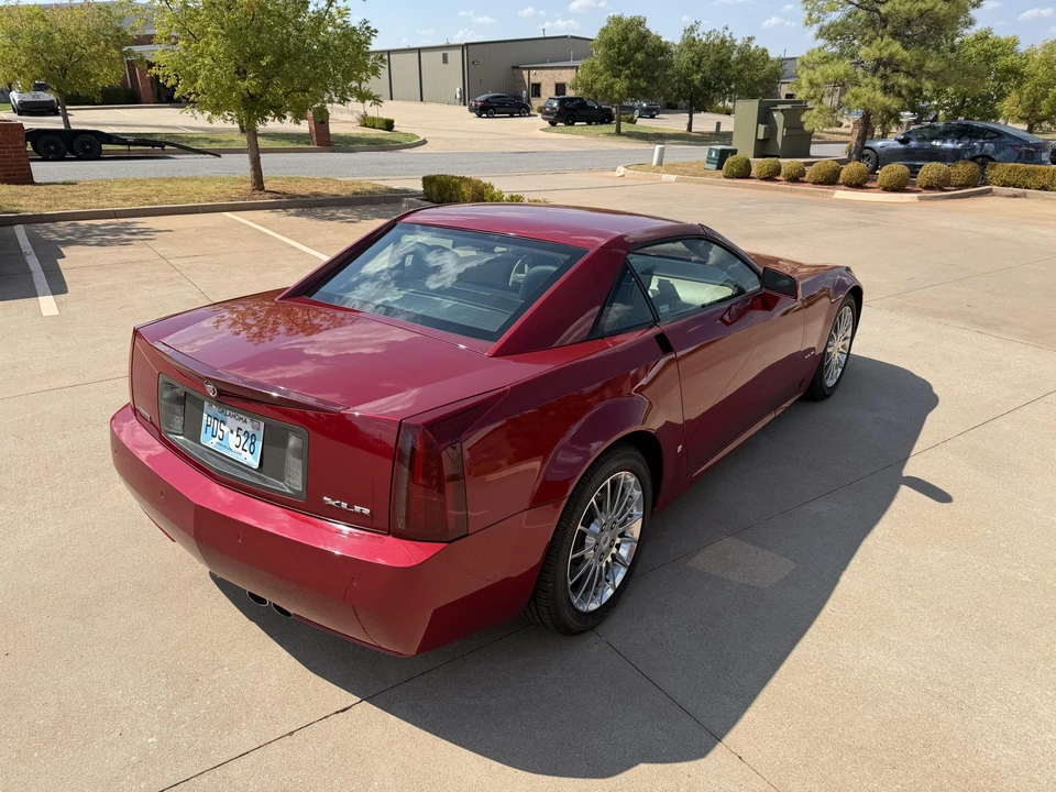 2008 Cadillac XLR - Image 13 of 31