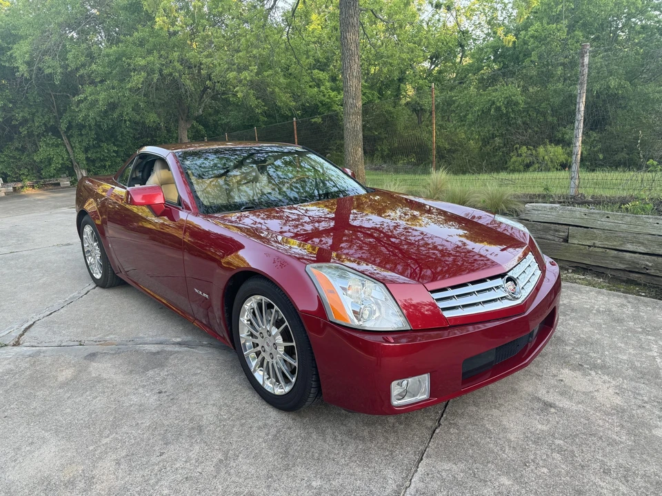 2008 Cadillac XLR - Image 15 of 31