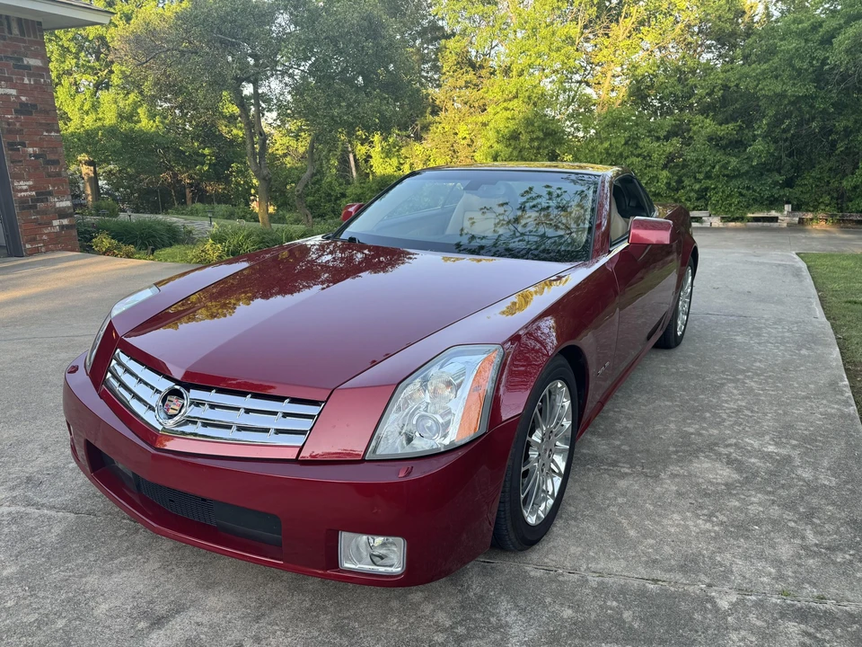 2008 Cadillac XLR - Image 6 of 31