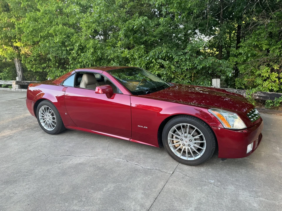 2008 Cadillac XLR - Image 16 of 31