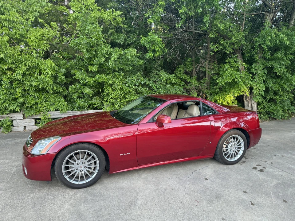 2008 Cadillac XLR - Image 2 of 31