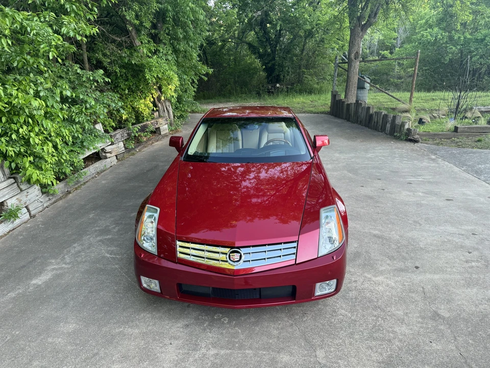 2008 Cadillac XLR - Image 10 of 31