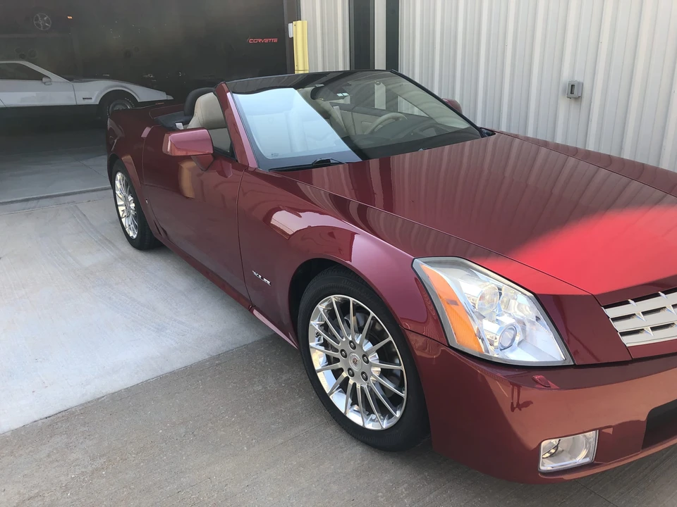 2008 Cadillac XLR - Image 23 of 31