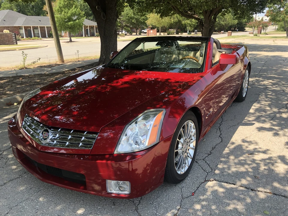 2008 Cadillac XLR - Image 4 of 31