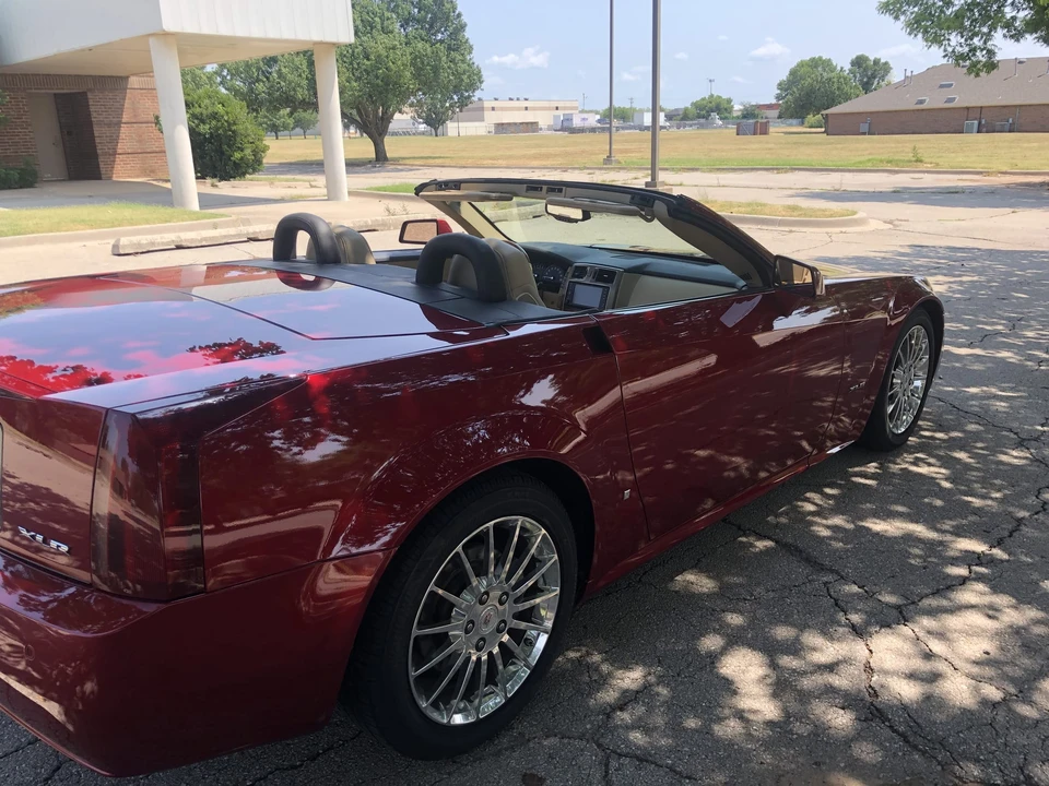 2008 Cadillac XLR - Image 26 of 31
