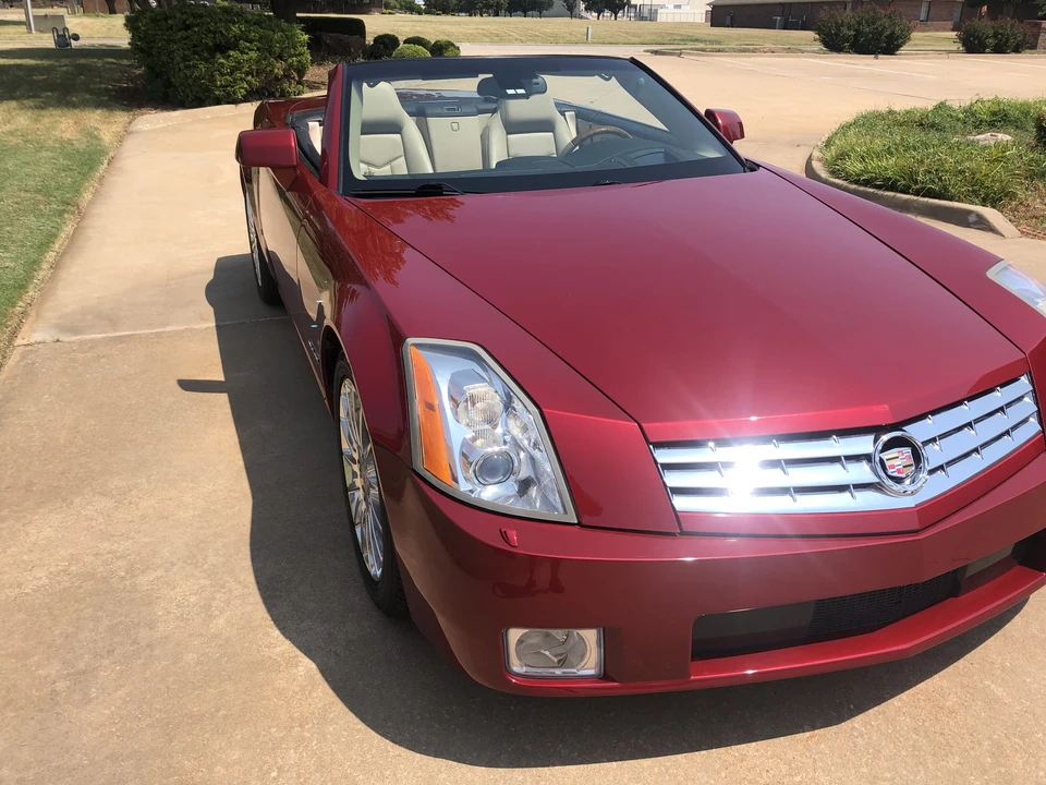2008 Cadillac XLR - Image 22 of 31